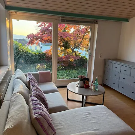 Schoene Mit Seeblick *